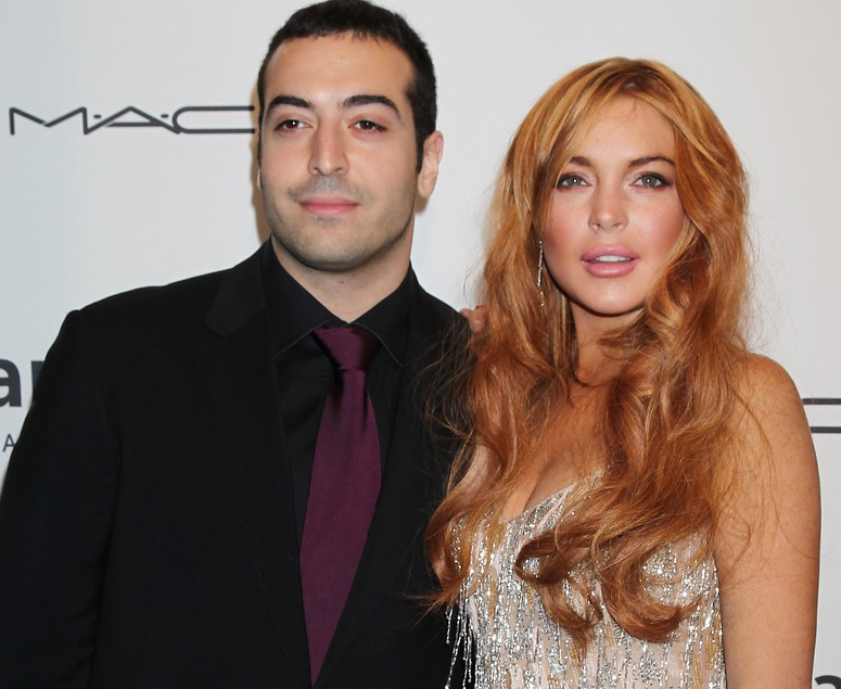 213-Charlie Sheen Rescues Lindsay Lohan Again-3