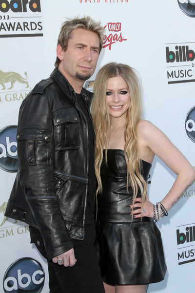 Avril Lavigne and Chad Kroeger Officially Married-702-1