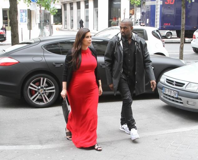 Kim and Kanye Turn Down Baby Pic Deal-702-1