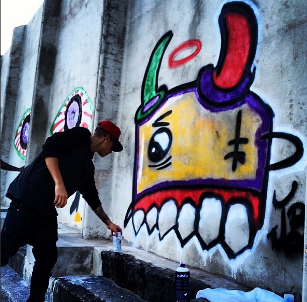 Justin-Bieber-grafitti-brazil-1107-1