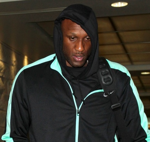 Lamar Ready To Divorce Khloe after Thanksgiving-1128-2