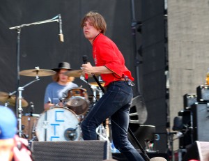 Cage-the-elephant-1