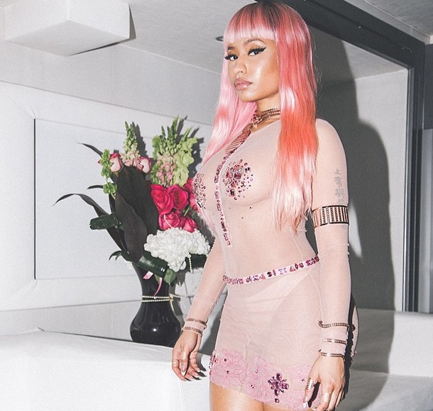 Nicki-Minaj-Previews-thenightisstillyoung-Video-0515-1