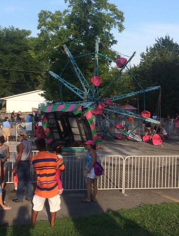 12 Injured On Amusement Park Ride-0727-1