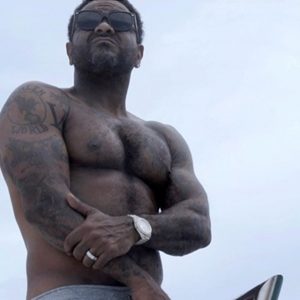 50 Cent Attacks Shirtless Jim Jones Again