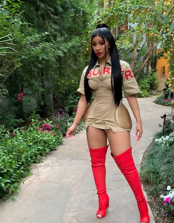 Cardi B Seeking $30 Million From Ex-Manager Shaft 