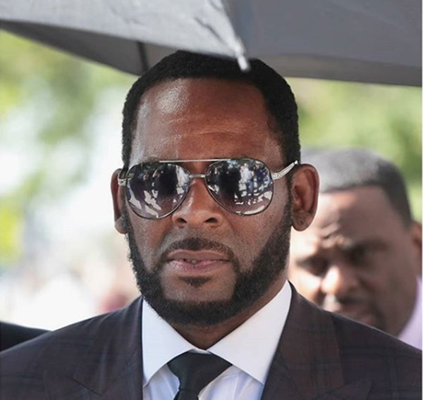 R. Kelly ARRESTED on Federal Sex Crime Charges