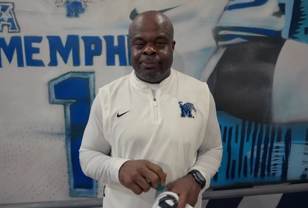 Tulane beats Memphis 31-17: the pick-six at the gun