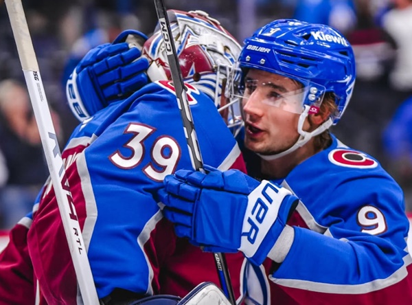 MacKinnon's Four Points Fuel Avalanche Comeback in 5-2 Win Over Penguins