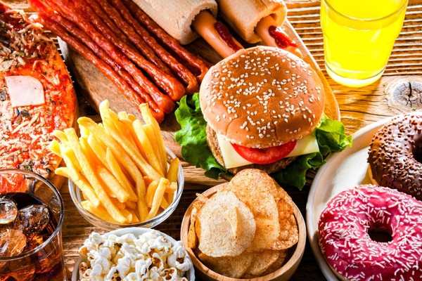 Ultra-Processed Foods Linked to Brain Injury Signs
