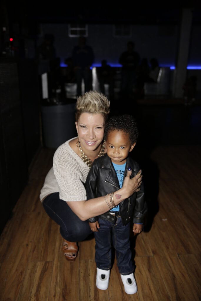 Elias Washington Gets with Rebecca Crews of the Family Crews