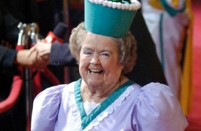Wizard of Oz's Flowerpot Munchkin Dies at 89