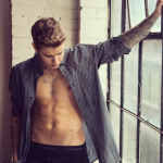 Justin-Bieber-new-tat-sleave-0324-4