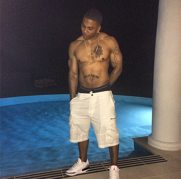 Nelly-shirtless-new