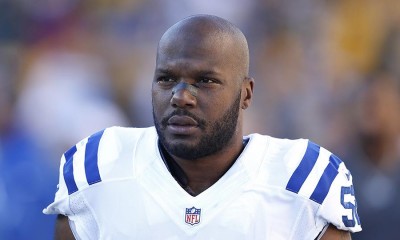 Colts’ D’Qwell Jackson Fined For Punching Pizza Man
