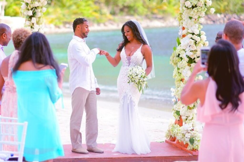 Kenya Moore Reveals Her Husbands Name