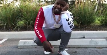 Blac Youngsta Gifting Fake Booty To Fan