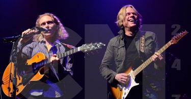 Play It Forward!: Andy Summers, Jennifer Batten, Andy Timmons, Traci Gunns Rock