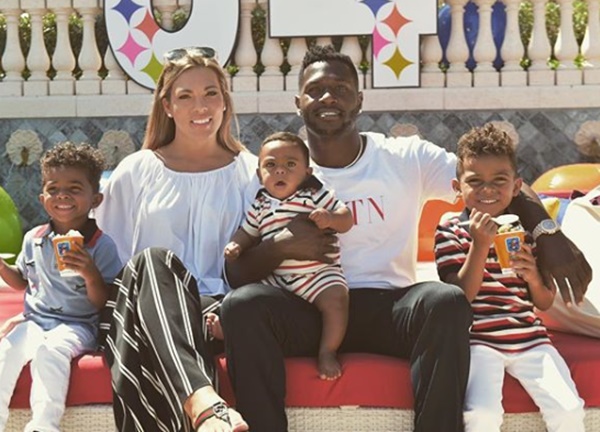 Antonio Brown BLAST Chelsie Kyriss: "Take Care All Your Kids"