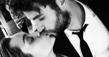 Miley Cyrus + Liam Hemsworth Married