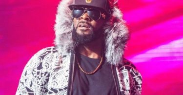 What in The KELLZ: Mass Suicide R. Kelly's Chicago Home?