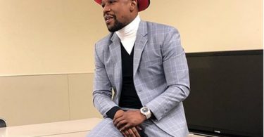 50 Cent Trolls Floyd Mayweather Illiteracy Trouble