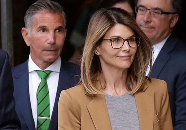 Lori Loughlin + Mossimo Facing 20 Years Behind Bars