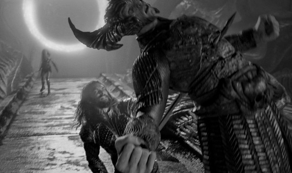 Snyder's Justice League Never-Before-Seen Pics of Superheroes