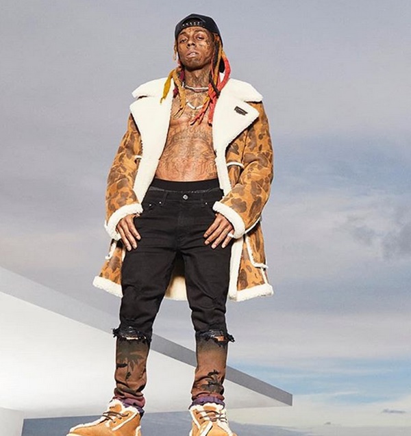 Lil Wayne Held In Miami Drugs + Gun Found on Private Jet