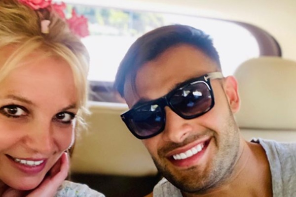Britney Spears' Flaunts Boyfriend Sam Asghari RIPPED Body