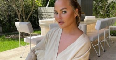 Chrissy Teigen LOSES Target + Macy's Deals Over Abusive Texts