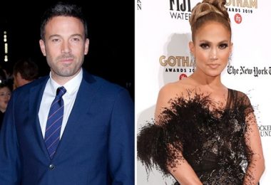 Jennifer Lopez + Ben Affleck Are Back Looking "Very Happy" - C