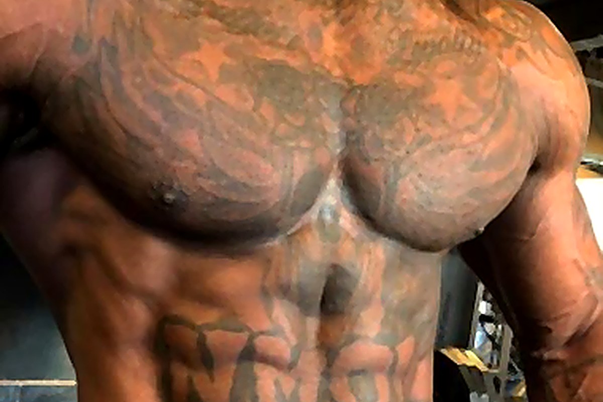 Which Black Ink Chicago Star 'Mouth-Watering' Abs Are These