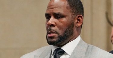 R. Kelly Will Keep His Grammy Awards Despite Recent Convictions