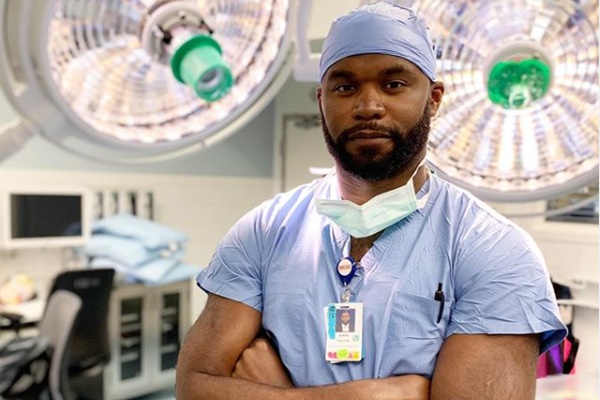 Former Titans Myron Rolle '2% Philosophy' Made Him A Neurosurgeon