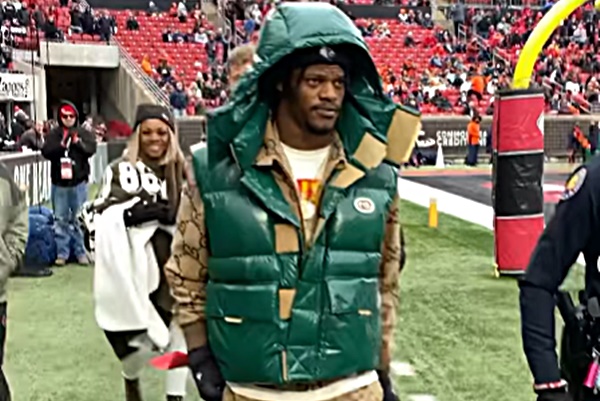 Ravens QB Lamar Jackson Reacts To Antonio Brown Appraisal