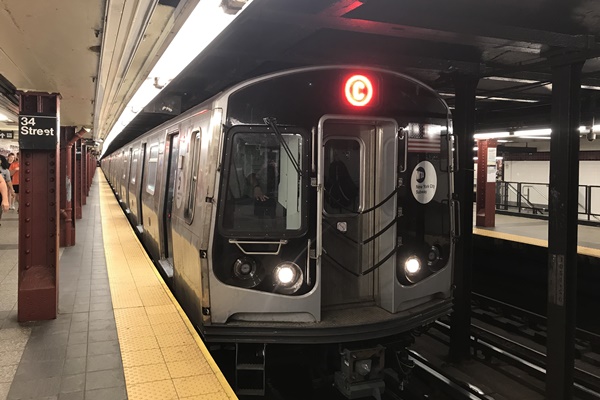 It's Going Down On The NYC Subway; 9 Guys Jerk Together