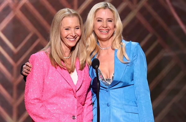 Mira Sorvino and Lisa Kudrow Would Love a 'Romy Michele' Sequel