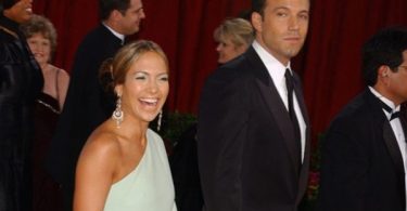 Jennifer Lopez and Ben Affleck Are Engaged