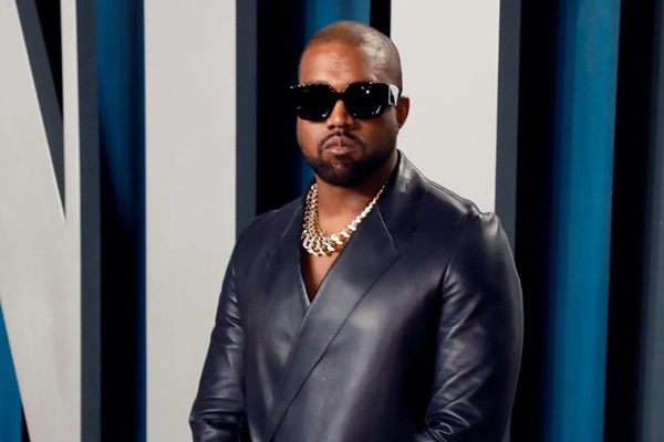 Kanye Breaks Record For Most Wins For A Hip-Hop Artist
